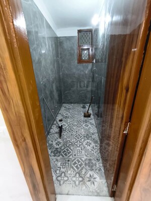 Balcony in 2 BHK Builder Floor at Vasundhara – for Sale