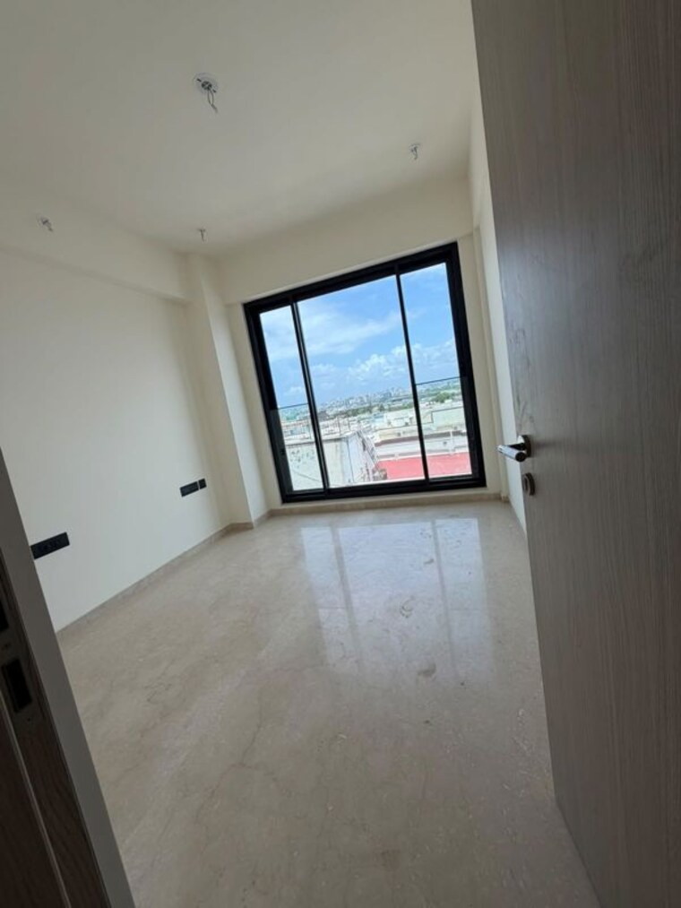 Room, juhu 2 Bedroom 760 Sq.Ft. Apartment In Juhu Mumbai 10682659
