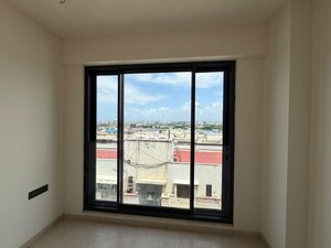 Room in 2 BHK Apartment at Juhu – for Sale