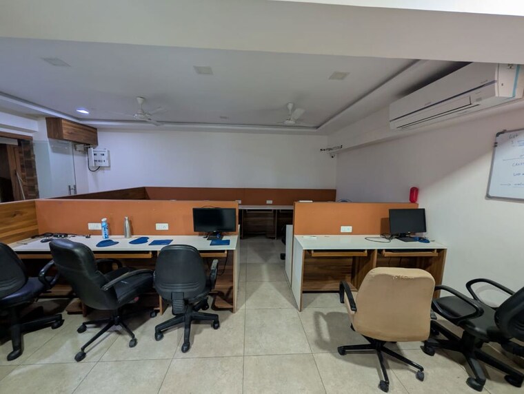 Team Area, thaltej Commercial Office Space 1015 Sq.Ft. In Thaltej Ahmedabad 10682679