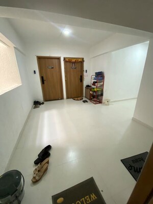 Room in 2 BHK Apartment at Shriram Nysa, Dhanori – for Rent