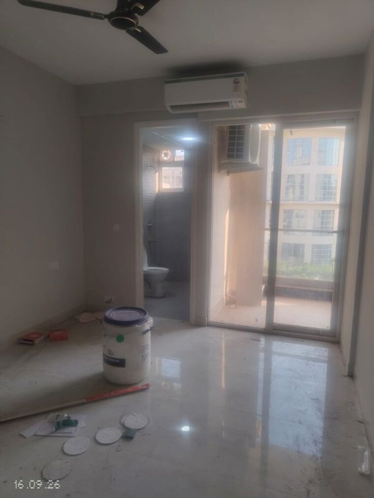 Living Room, signature-global-city 3.5 Bedroom 1550 Sq.Ft. Apartment In Sector 37d Gurgaon 10682685