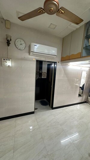 Room in 1 BHK Apartment at Pawan Chaya CHS, Prabhadevi – for Rent