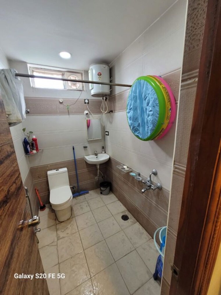 Bathroom, patrika nagar 3 Bedroom 1210 Sq.Ft. Apartment In Patrika Nagar Hyderabad 10682710