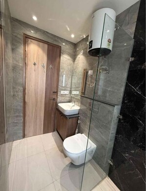 Bathroom in 2 BHK Builder Floor at Ramesh Nagar – for Rent