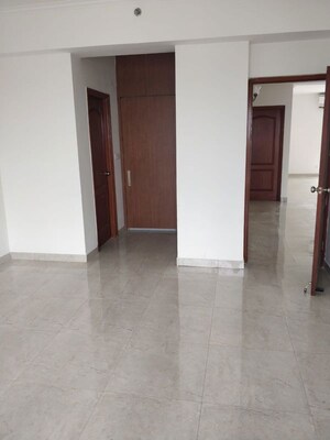 Room in 4 BHK Apartment at ATS Pristine, Sector 150 – for Rent