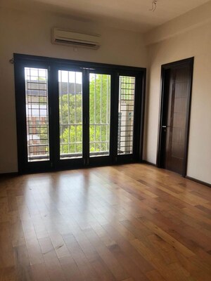 Room in 4 BHK Penthouse at Indraprastha Schon, Richmond Town – for Sale