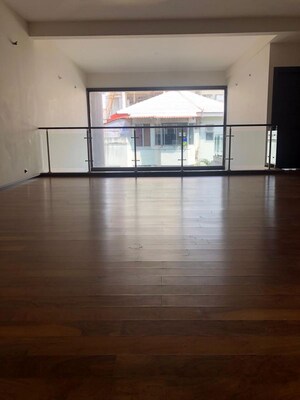 Room in 4 BHK Penthouse at Indraprastha Schon, Richmond Town – for Sale