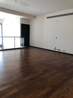 Room in 4 BHK Penthouse at Indraprastha Schon, Richmond Town – for Sale