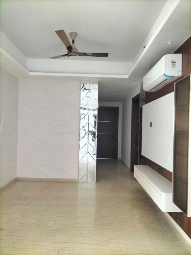 Room, mahagun-mezzaria 3 Bedroom 3070 Sq.Ft. Apartment In Sector 78 Noida 10682756