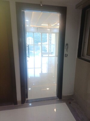 Room in 3 BHK Apartment at Vasant Oscar, Mulund West – for Rent