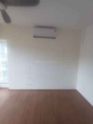 Room in 3 BHK Apartment at Vasant Oscar, Mulund West – for Rent