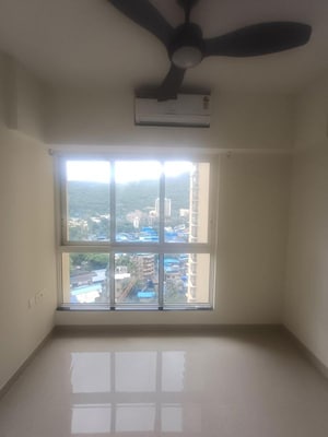 Room in 3 BHK Apartment at Vasant Oscar, Mulund West – for Rent