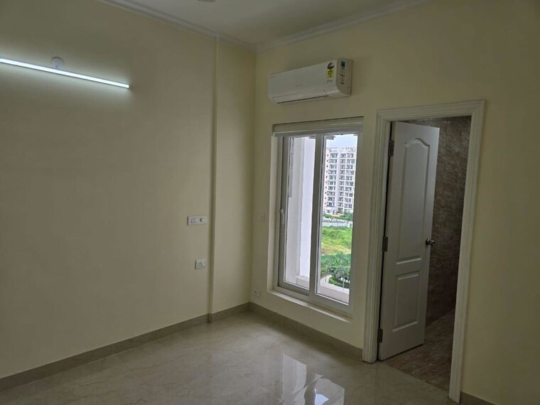 Room, shree-vardhman-victoria 3.5 Bedroom 2200 Sq.Ft. Apartment In Sector 70 Gurgaon 10682777
