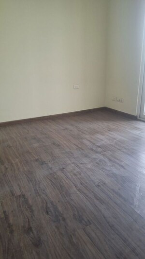 Room in 3 BHK Builder Floor at Sector 23 – for Rent