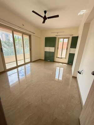 Room in 2 BHK Apartment at The Construction West End Village, Paud Road – for Rent