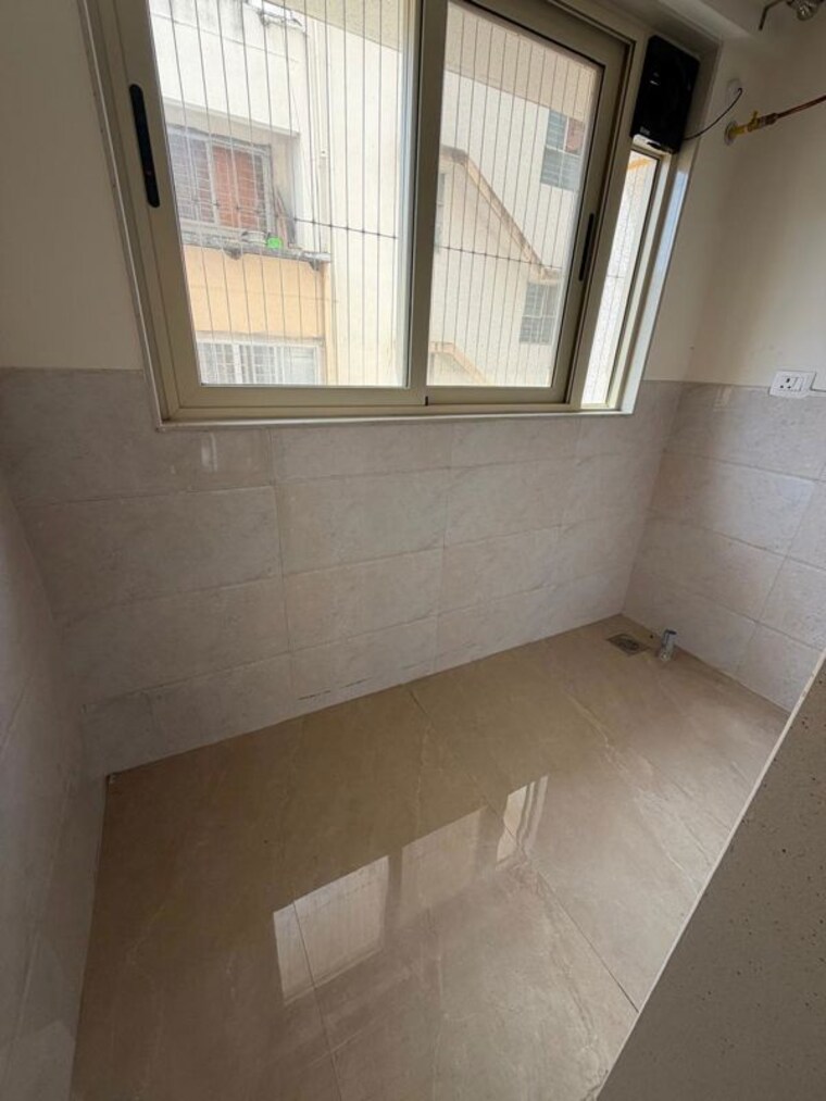 Bathroom, the-construction-west-end-village 2 Bedroom 1100 Sq.Ft. Apartment In Paud Road Pune 10682835