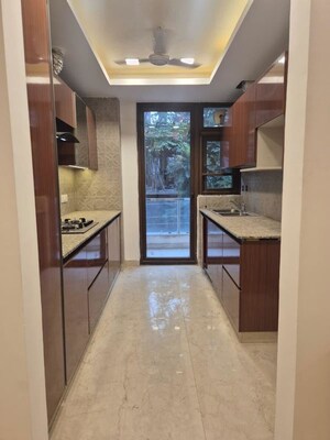 Building Lobby in 3 BHK Builder Floor at Sector 23 – for Rent