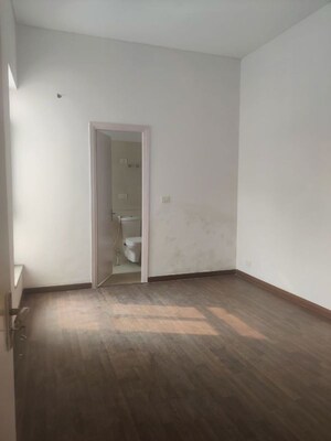 Room in 3 BHK Builder Floor at Puri Vip Floors, Sector 81 – for Sale