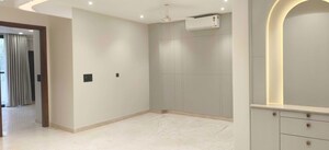 Room in 3 BHK Builder Floor at Sector 23 – for Rent