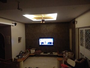 Furnished Amenities in 5 BHK Independent House at Prathamesh Park – for Sale