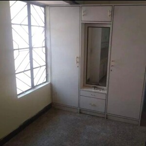 Room in 3 BHK Builder Floor at Kothrud – for Rent