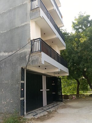 3 BHK Builder Floor – Exterior View View at Maidan Garhi - for Sale