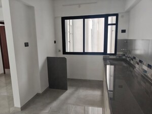 Room in 2.5 BHK Apartment at Unique Youtopia, Kharadi – for Rent