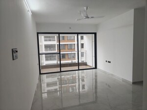 Room in 2.5 BHK Apartment at Unique Youtopia, Kharadi – for Rent