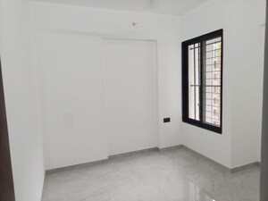 Room in 2.5 BHK Apartment at Unique Youtopia, Kharadi – for Rent