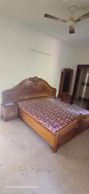 2 BHK Independent House For Rent in Sector 43