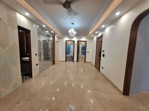 Room in 3 BHK Builder Floor at Sector 23 – for Rent