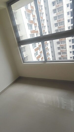 Room in 2 BHK Apartment at Runwal Eirene, Balkum Pada – for Sale