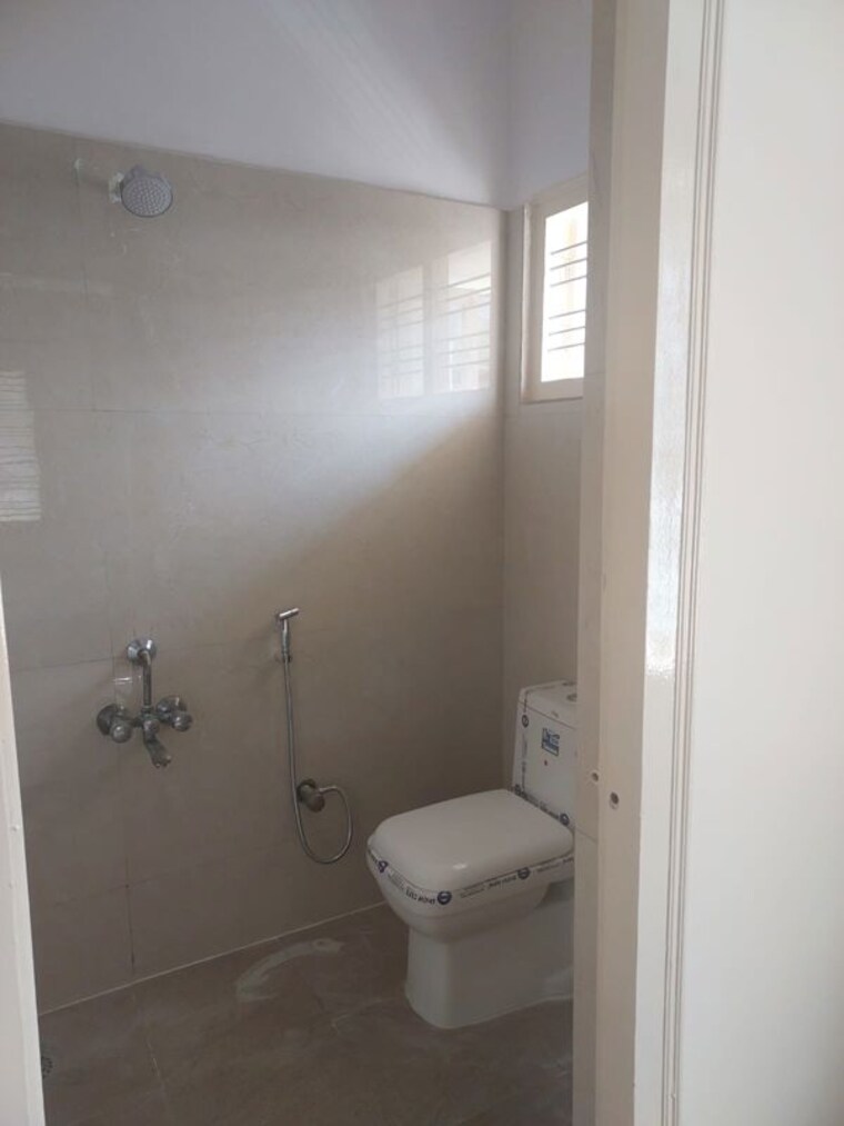 Bathroom, hebbal kempapura 3 Bedroom 1200 Sq.Ft. Independent House In Hebbal Kempapura Bangalore 10682953