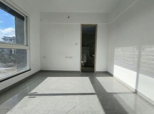 Room in 2.5 BHK Apartment at Zen Elite, Kharadi – for Rent