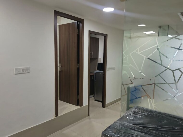 Room, jasola Commercial Office Space 1056 Sq.Ft. In Jasola Delhi 10682965