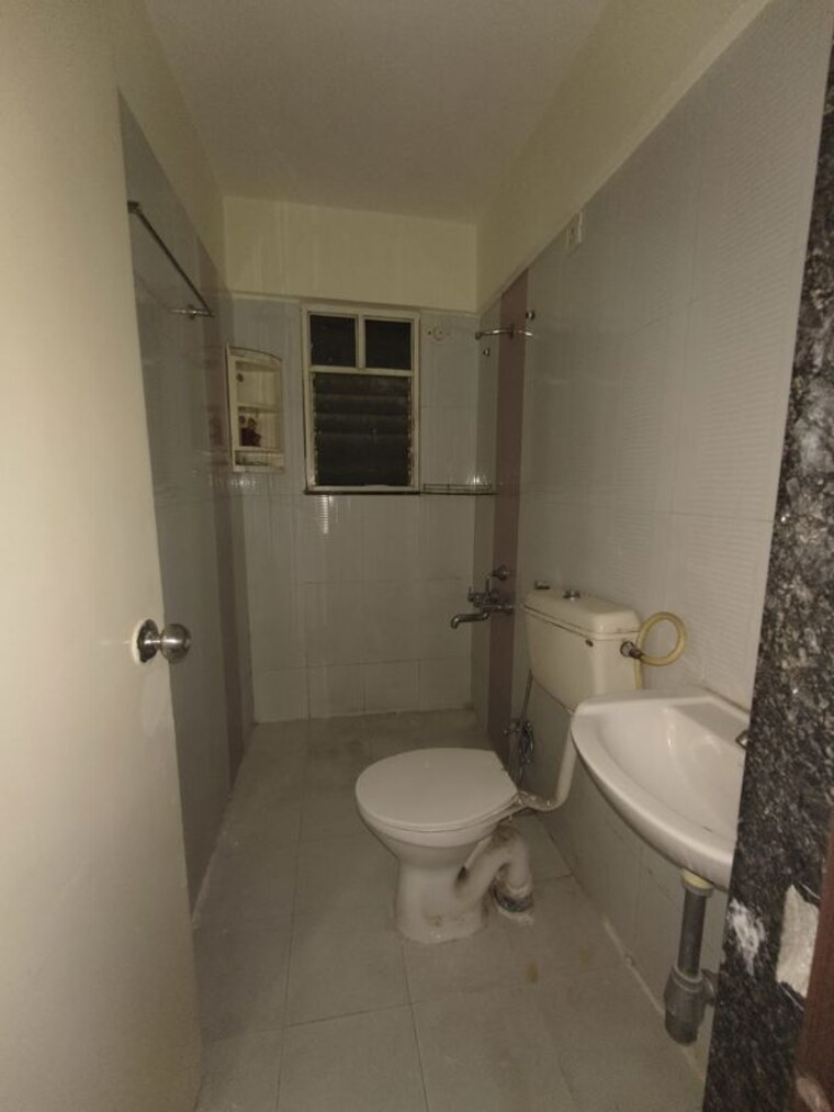 Bathroom, mahesh-galaxy 3 Bedroom 1250 Sq.Ft. Apartment In Sinhagad Road Pune 10682979