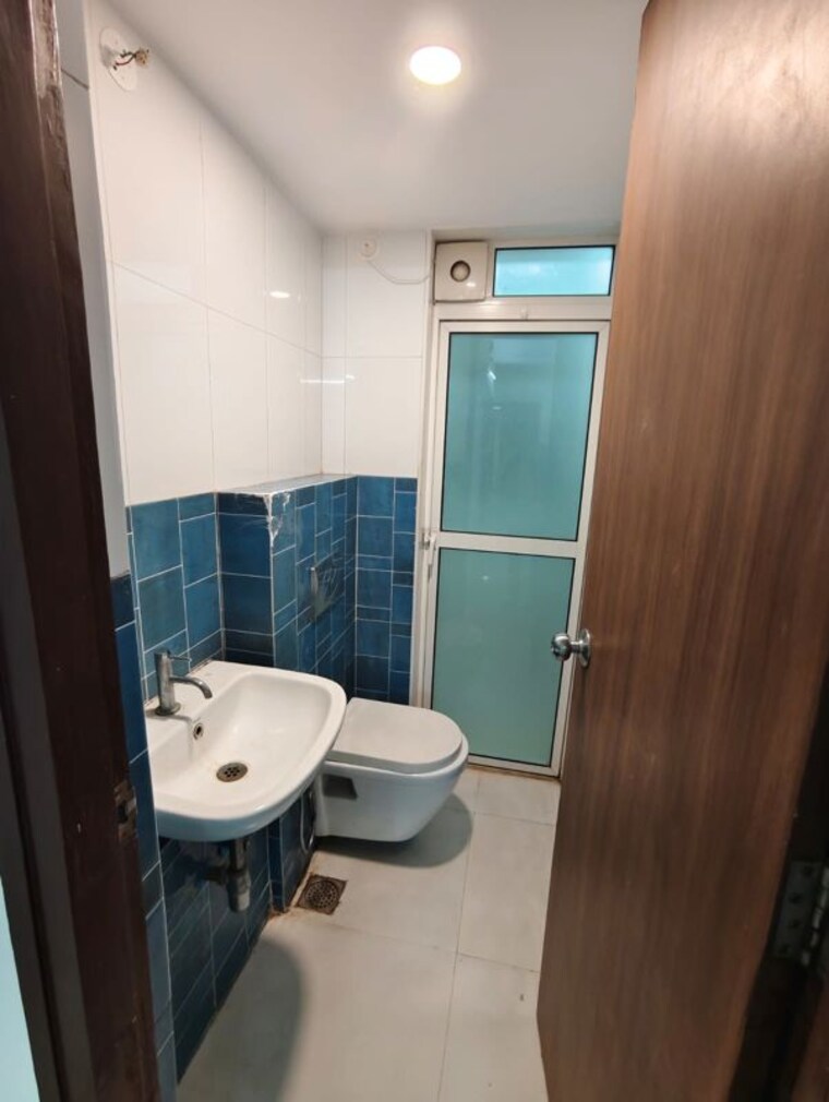 Bathroom, lodha-amara 1 Bedroom 453 Sq.Ft. Apartment In Kolshet Road Thane 10682995