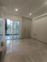 3 BHK 165 Sq.Yd. Builder Floor in Paschim Vihar