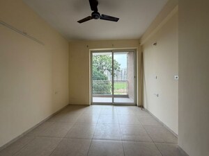 Room in 3 BHK Apartment at Sushma Crescent, Dhakoli – for Sale