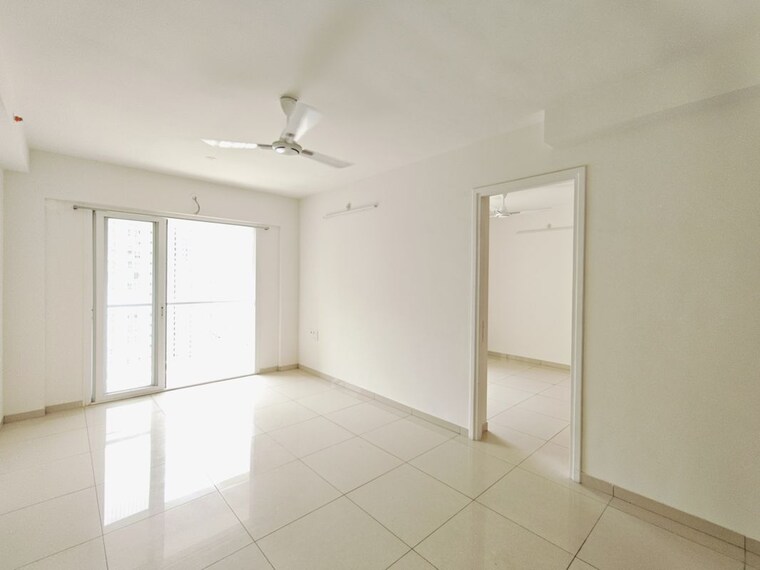 Room, godrej-emerald 3 Bedroom 908 Sq.Ft. Apartment In Ghodbunder Road Thane 10681697