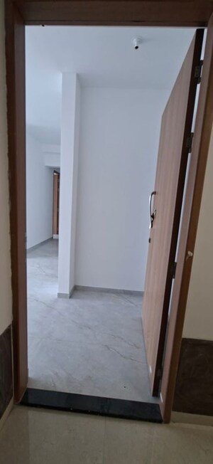 Building Lobby in 3 BHK Apartment at Majestique Signature Towers, Balewadi – for Sale