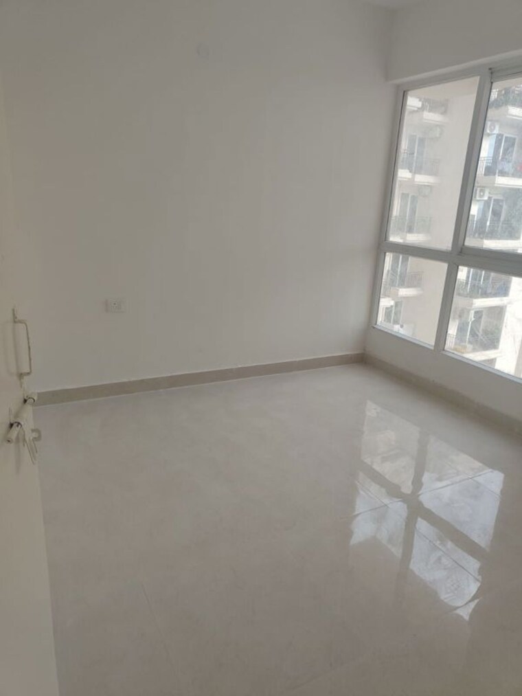 Room, signature-global-prime 2 Bedroom 834 Sq.Ft. Apartment In Sector 63a Gurgaon 10683081