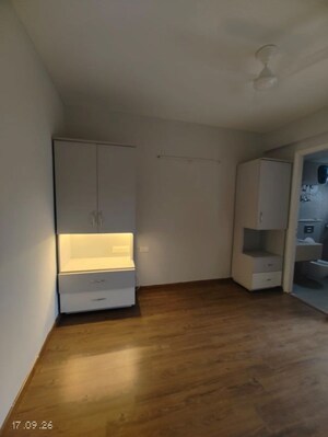 Room in 3.5 BHK Builder Floor at Signature Global City, Sector 37d – for Rent