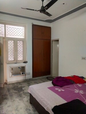 Room in 2 BHK Independent House at RWA Apartments Sector 12, Sector 12 – for Rent