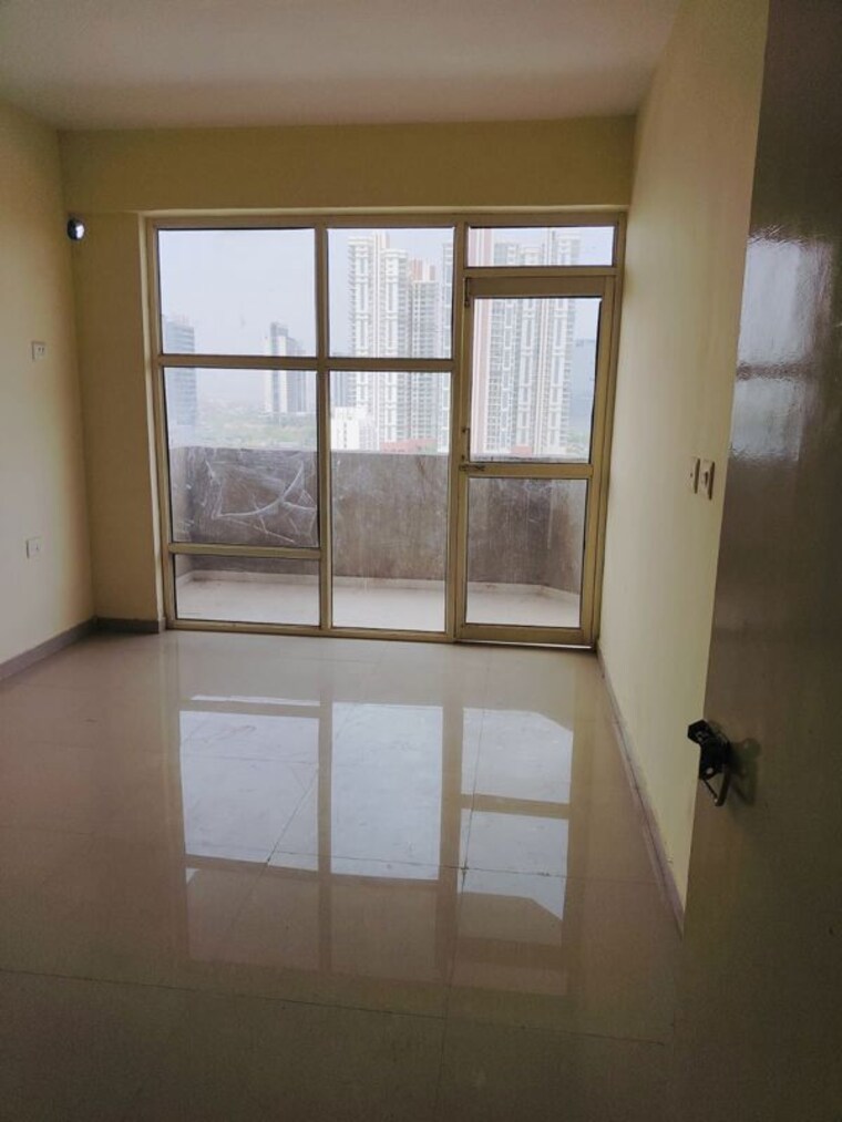 Room, pyramid-midtown 2 Bedroom 800 Sq.Ft. Apartment In Sector 59 Gurgaon 10683085