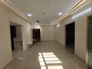 Room in 2.5 BHK Apartment at Candeur 40, Miyapur – for Rent
