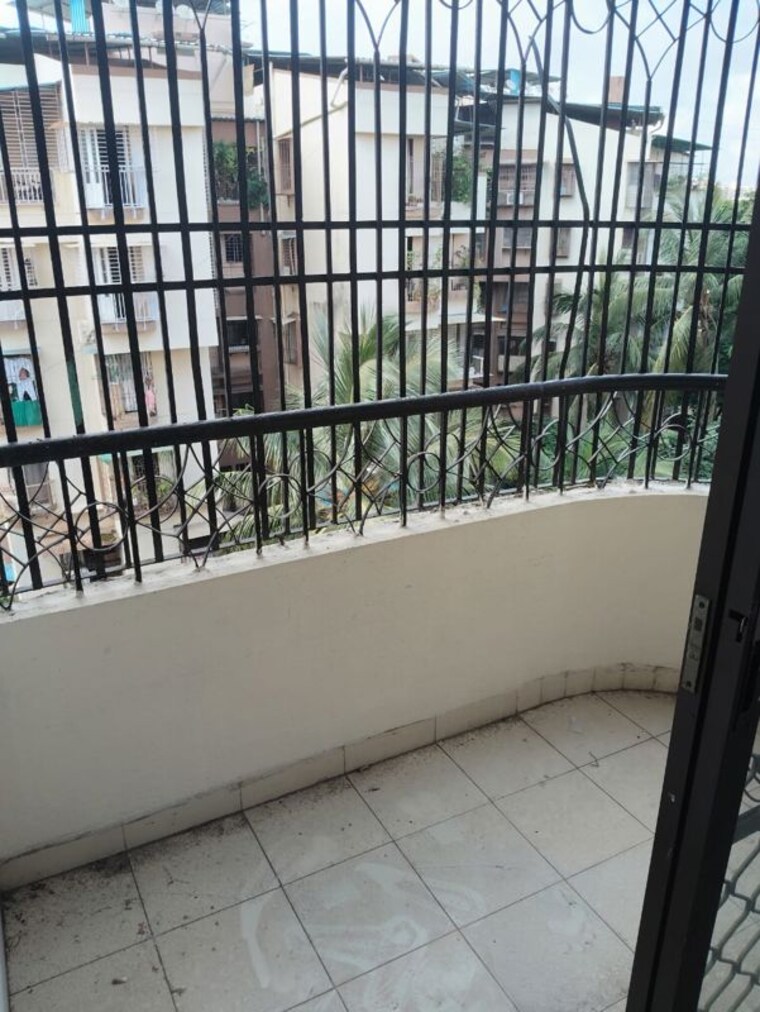 Balcony, triveni-vasant-vihar-chs 2 Bedroom 850 Sq.Ft. Apartment In Vasant Vihar Thane 10683087
