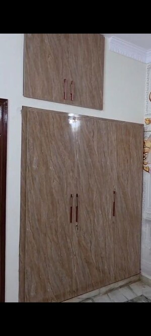 Furnished Amenities in 6 BHK Independent House at Sector 40 – for Rent