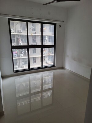 1 BHK Apartment For Rent in UK Iridium, Kandivali East